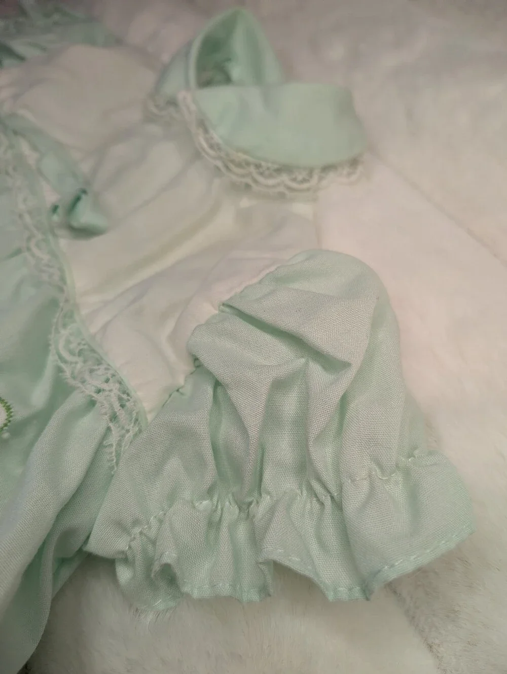Vtg 1980s Infant 2 Piece Embroidered Set 0-6 Month